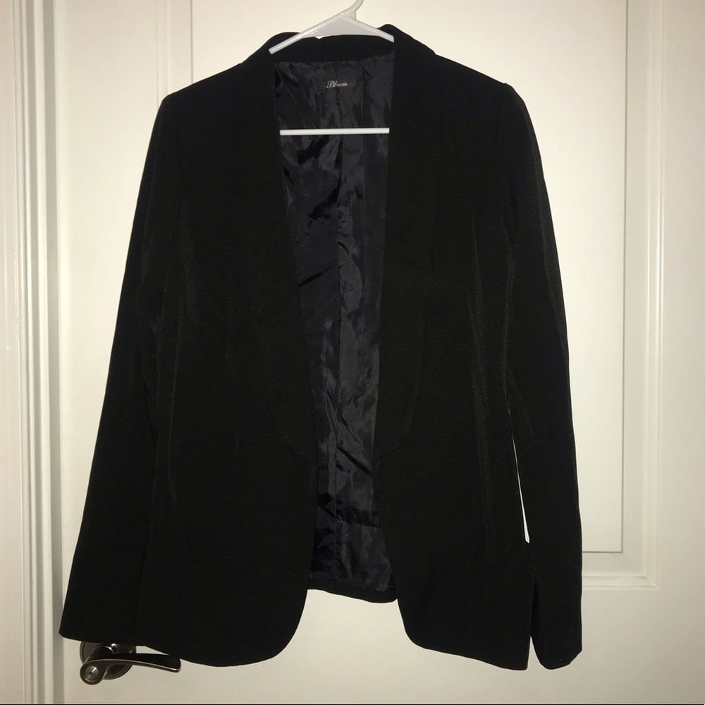Black Bloom Blazer